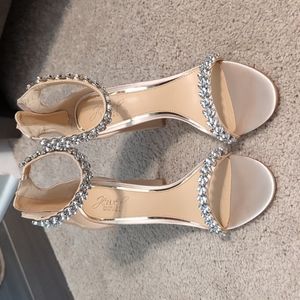 Jewel Badgley Mischka Block High Heels